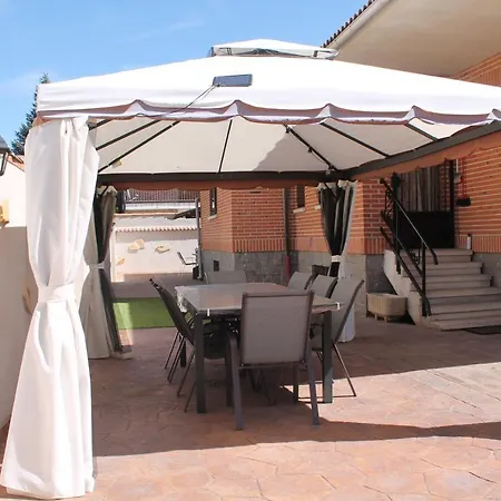 Aire De Pinares Casa de Férias